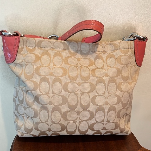 Coach Rare Gift Vintage Shoulder bag leather floral appliqué monogram canvas - Picture 10 of 17